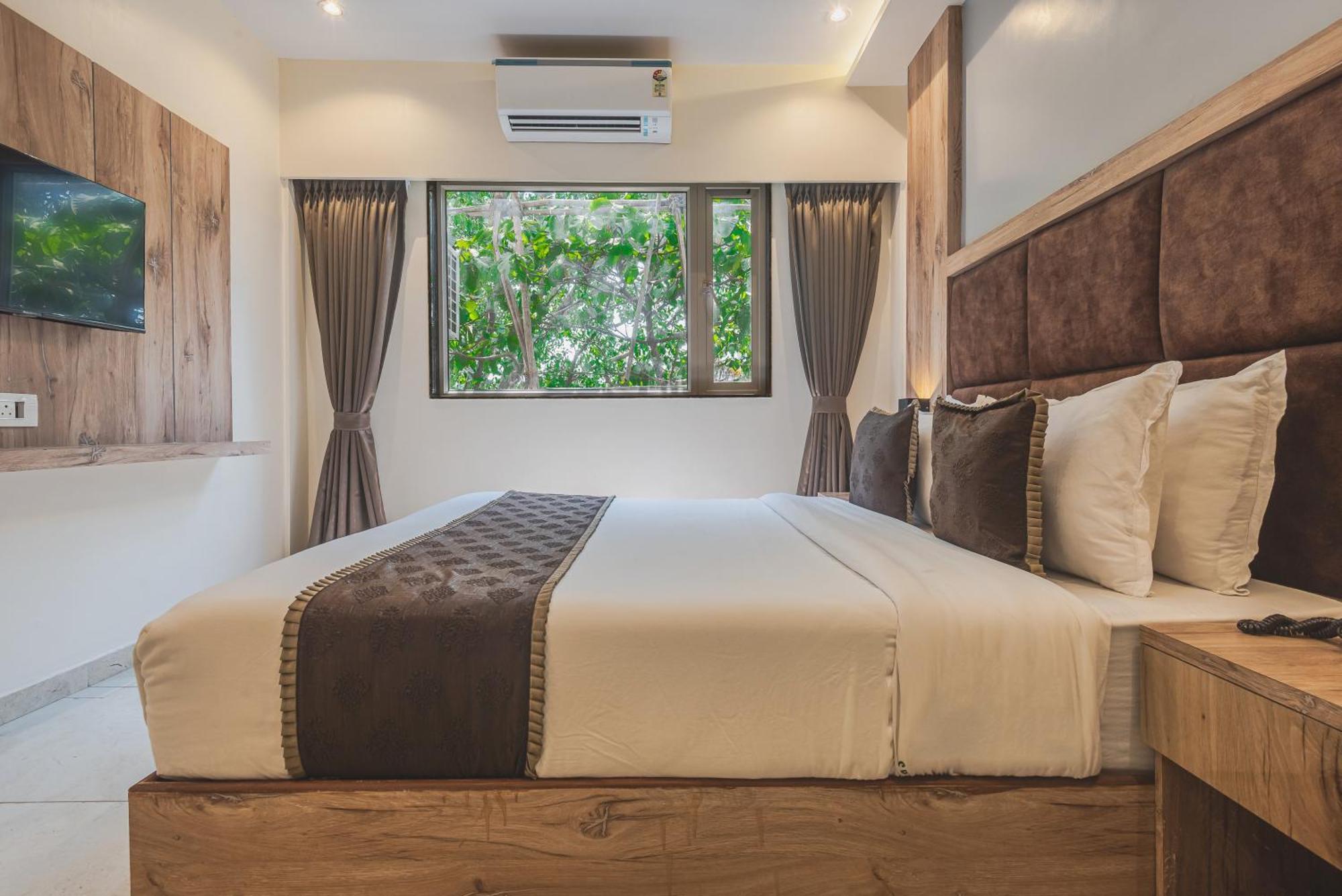 Hotel Silver Park Mumbai Exterior photo