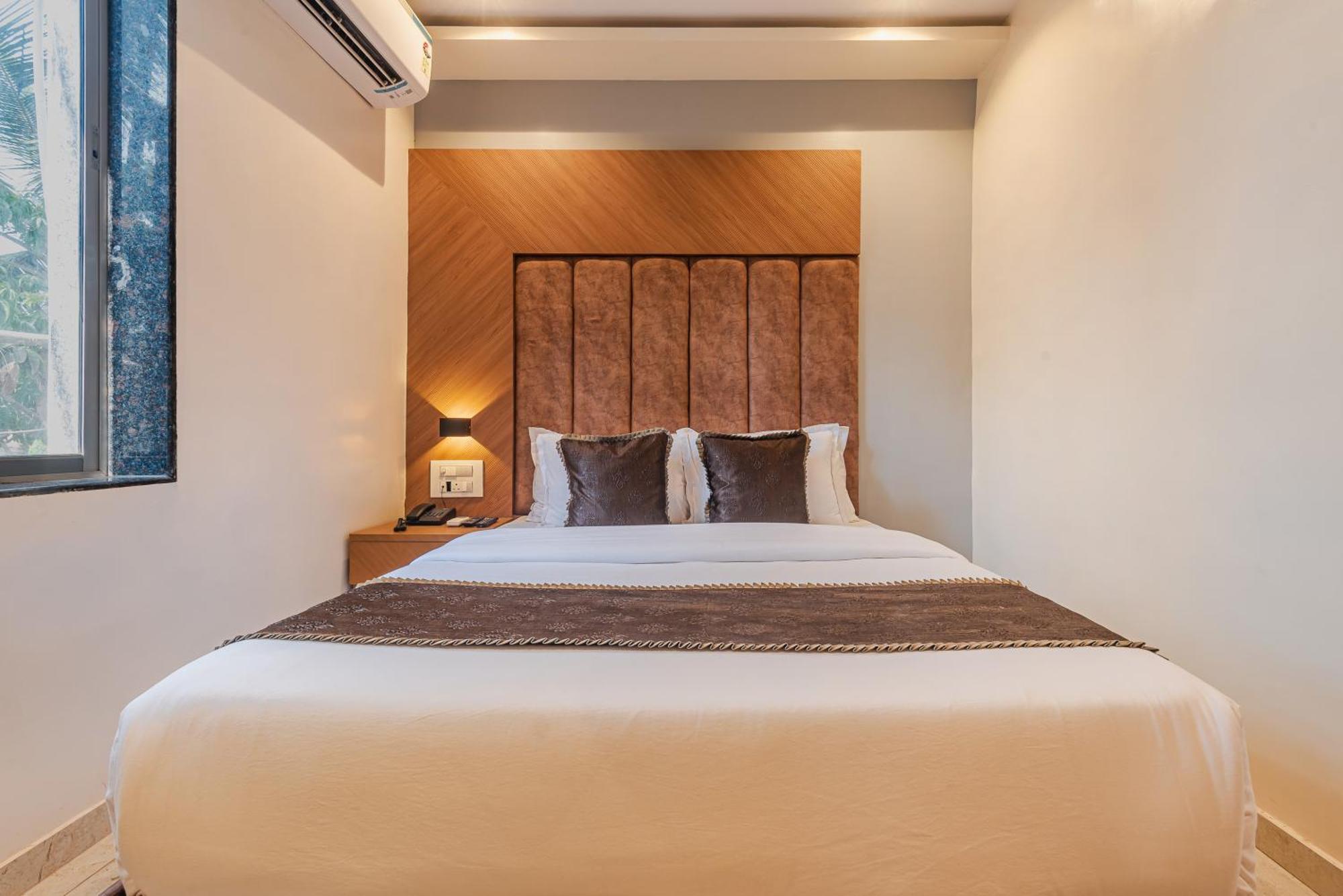 Hotel Silver Park Mumbai Exterior photo