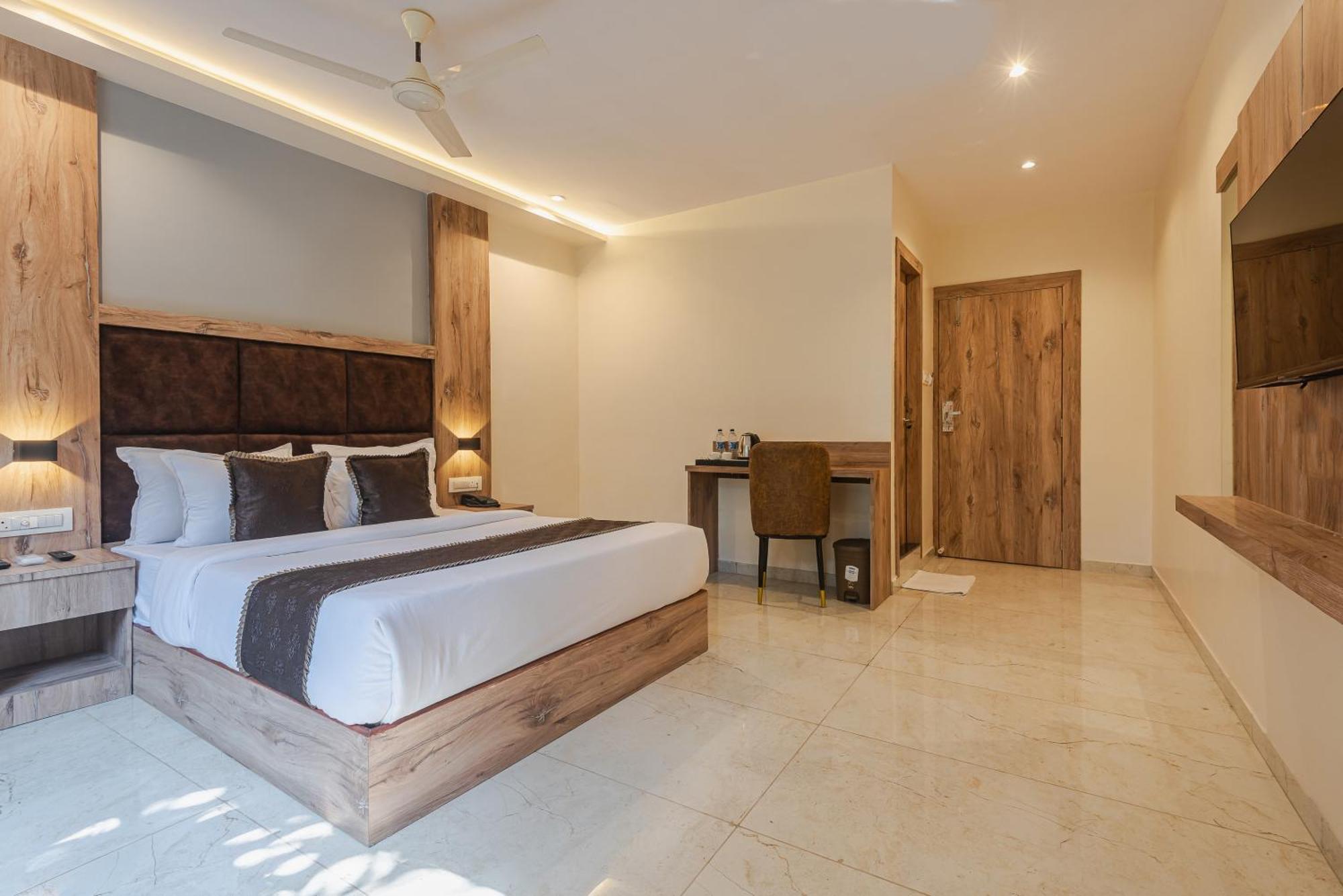 Hotel Silver Park Mumbai Exterior photo