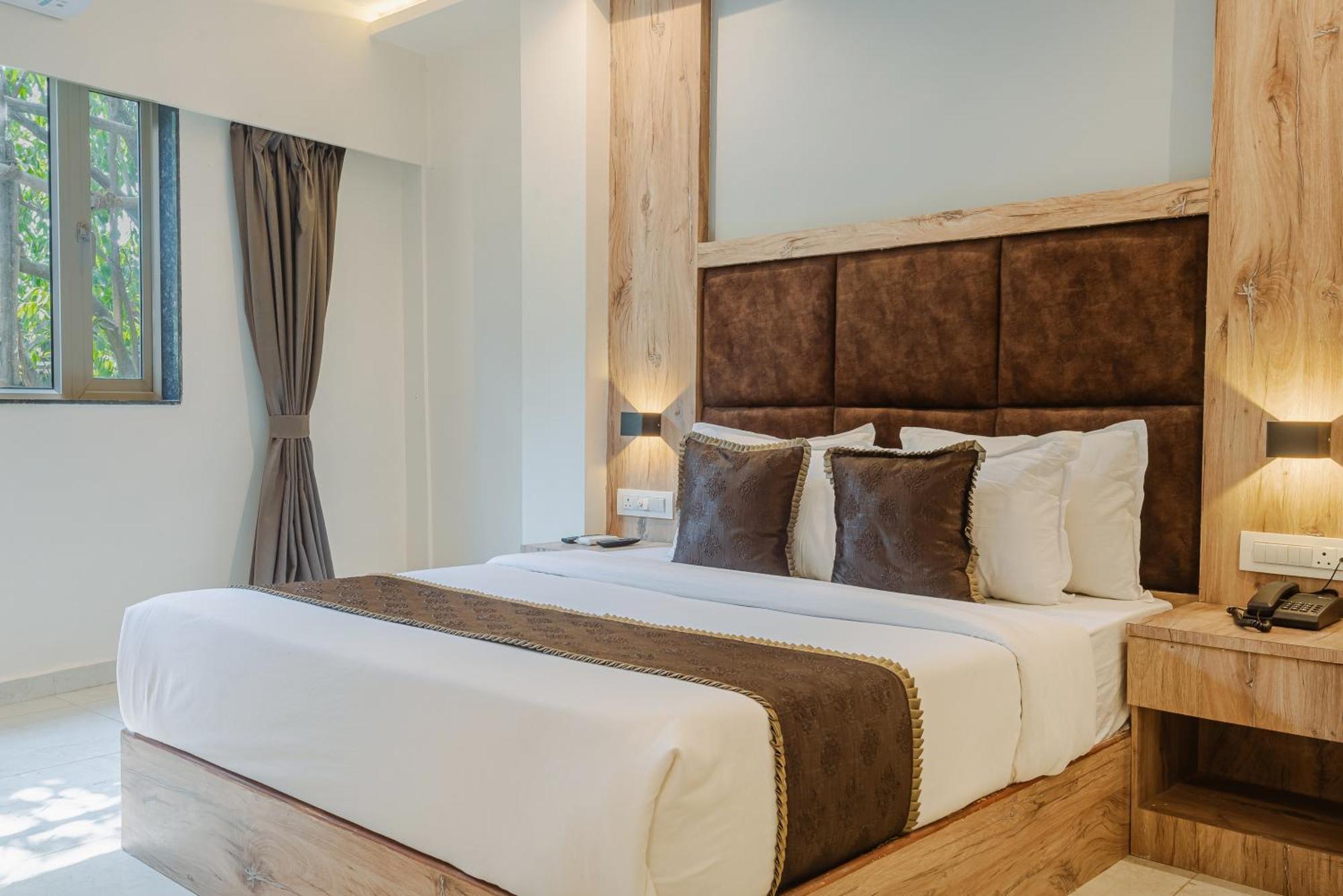 Hotel Silver Park Mumbai Exterior photo