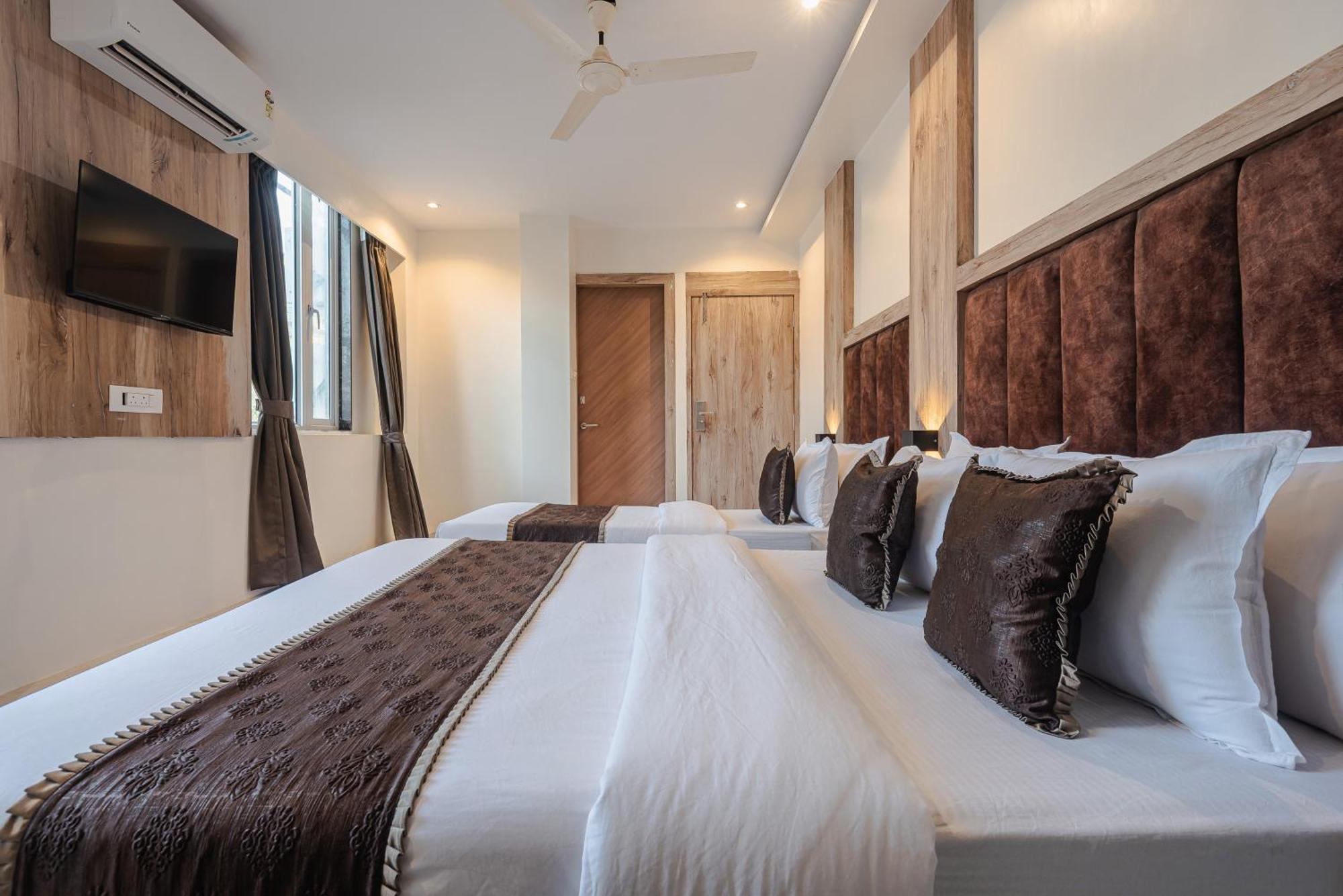 Hotel Silver Park Mumbai Exterior photo
